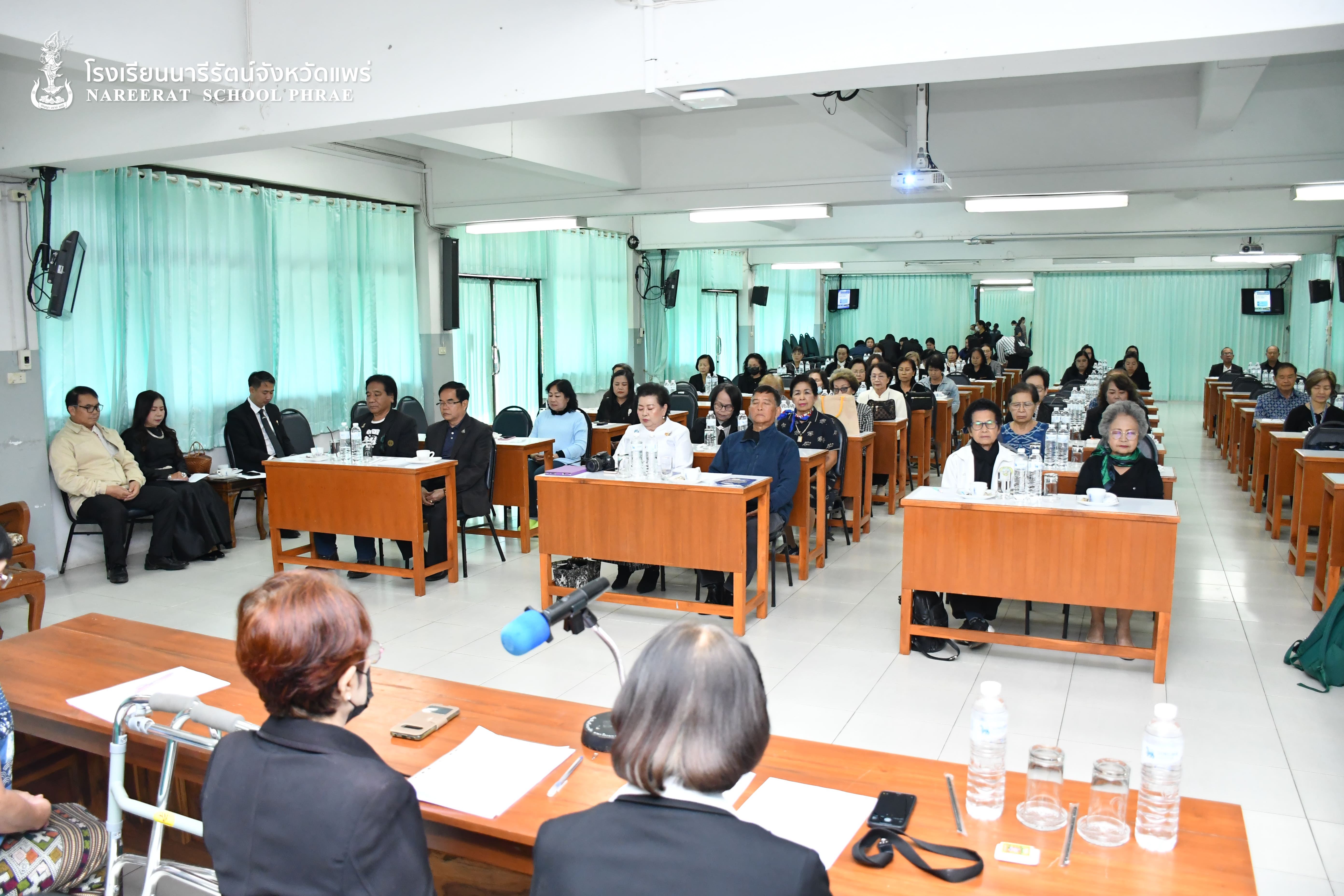 ประชุมใหญ่สามัญประจำปี 2568 สมาคมศิษย์เก่านารีรัตน์